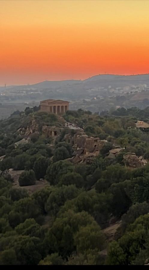 La Sedia Rossa Historical Centre Apartment Agrigento Exterior photo